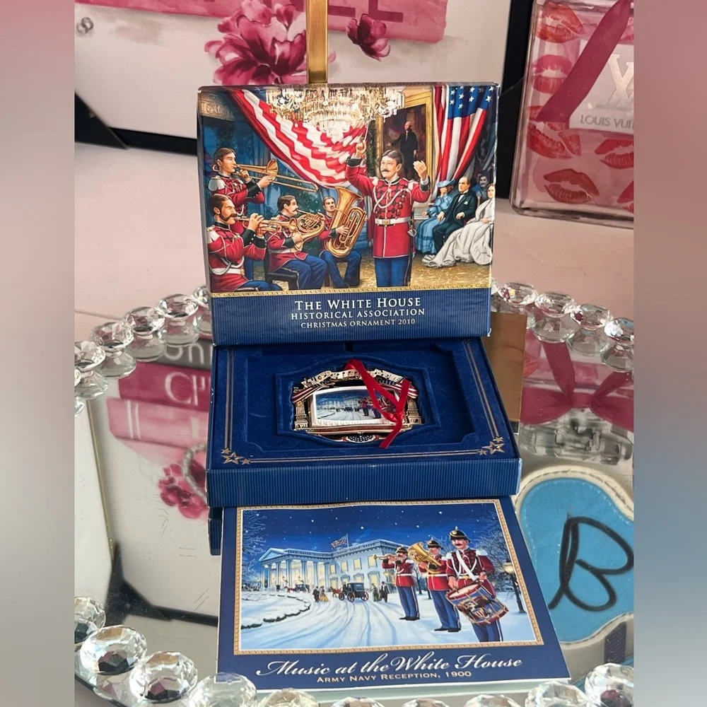 The White House Historical Association Ornament 2010